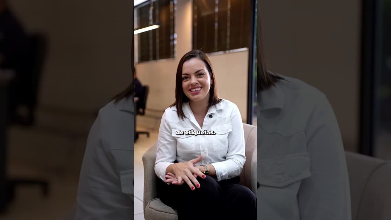 Fábrika de Etiquetas Goiânia Video by fabrikadeetiquetas